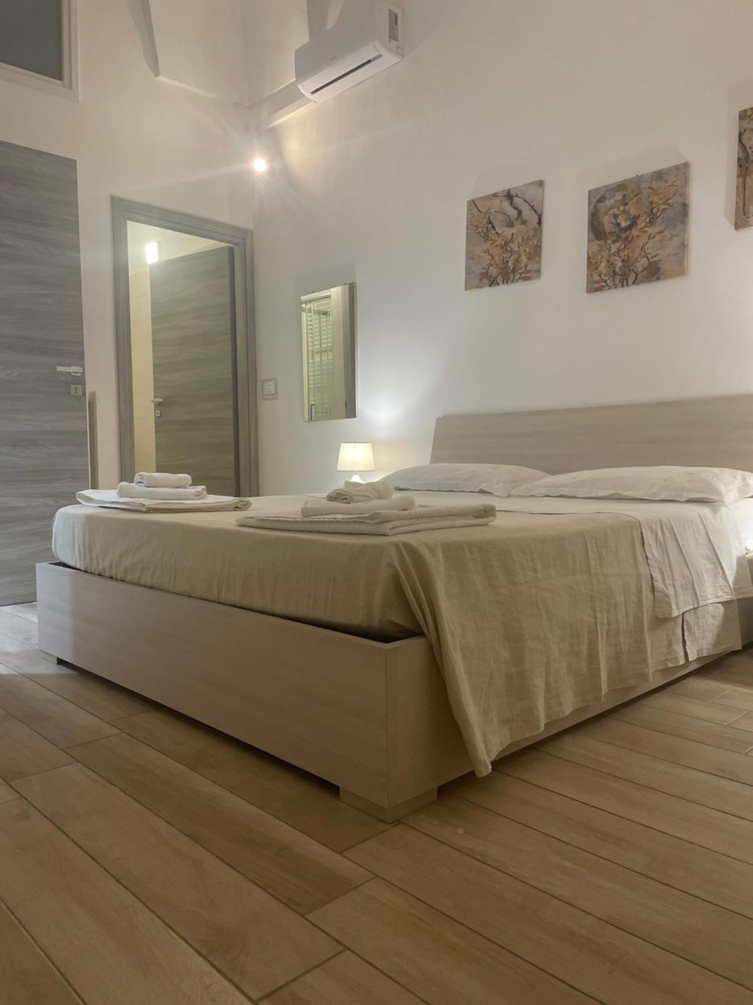 O' Sole Mio Rudiae Rooms Lecce Kültér fotó